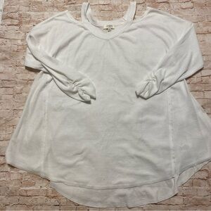 Umgee white Cold Shoulder Top